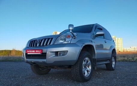 Toyota Land Cruiser Prado 120 рестайлинг, 2004 год, 1 608 000 рублей, 2 фотография