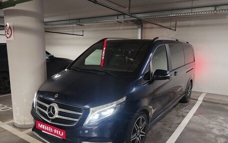 Mercedes-Benz V-Класс, 2018 год, 4 150 000 рублей, 2 фотография