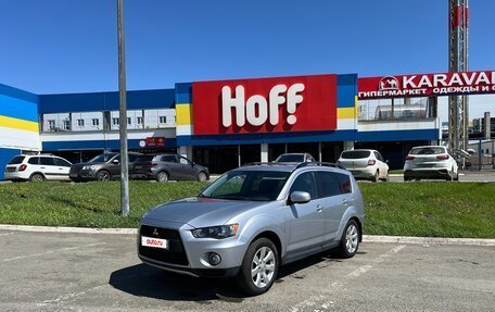 Mitsubishi Outlander III рестайлинг 3, 2011 год, 1 250 000 рублей, 2 фотография