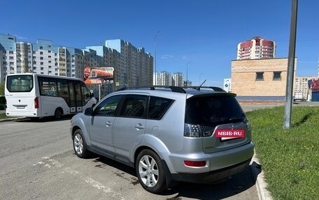 Mitsubishi Outlander III рестайлинг 3, 2011 год, 1 250 000 рублей, 4 фотография