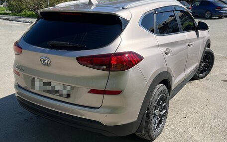 Hyundai Tucson III, 2019 год, 2 190 000 рублей, 3 фотография