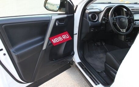 Toyota RAV4, 2015 год, 2 950 000 рублей, 9 фотография