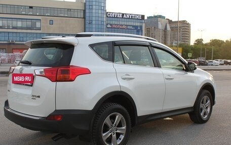 Toyota RAV4, 2015 год, 2 950 000 рублей, 3 фотография