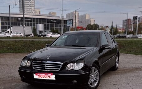 Mercedes-Benz C-Класс, 2005 год, 700 000 рублей, 2 фотография