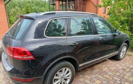 Volkswagen Touareg III, 2011 год, 2 500 000 рублей, 3 фотография