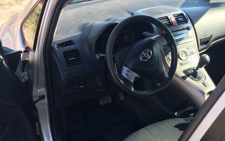 Toyota Auris II, 2008 год, 750 000 рублей, 3 фотография