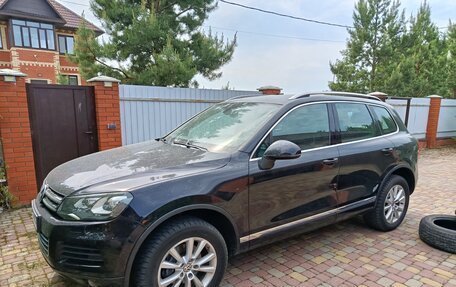 Volkswagen Touareg III, 2011 год, 2 500 000 рублей, 13 фотография