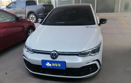 Volkswagen Golf VIII, 2021 год, 1 400 000 рублей, 2 фотография