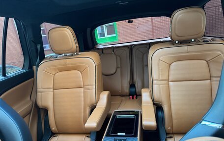 Lincoln Aviator II, 2020 год, 5 400 000 рублей, 4 фотография