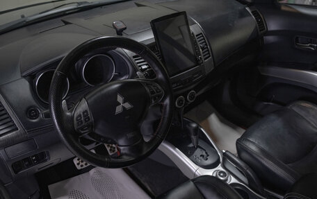 Mitsubishi Outlander III рестайлинг 3, 2007 год, 1 169 000 рублей, 8 фотография