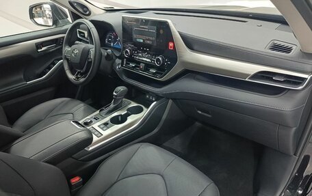 Toyota Highlander, 2025 год, 5 899 000 рублей, 8 фотография