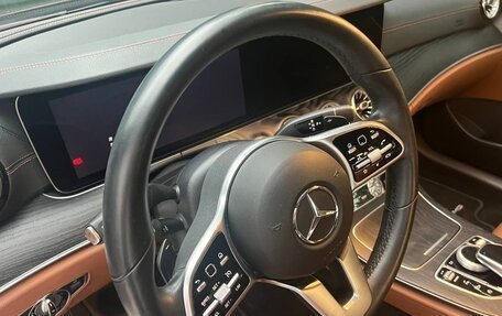 Mercedes-Benz E-Класс, 2019 год, 5 300 000 рублей, 3 фотография