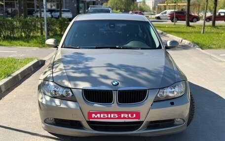 BMW 3 серия, 2007 год, 735 000 рублей, 2 фотография