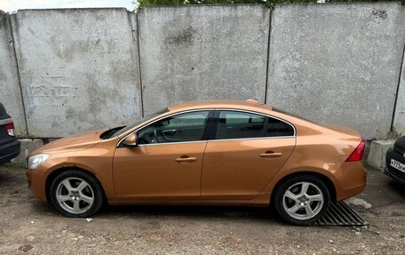 Volvo S60 III, 2010 год, 800 000 рублей, 2 фотография