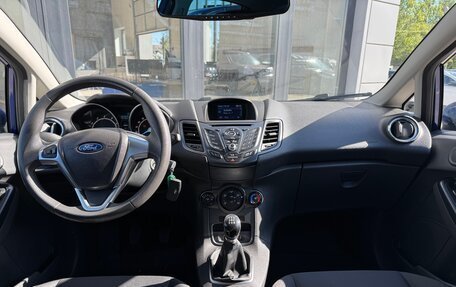 Ford Fiesta, 2015 год, 950 000 рублей, 8 фотография