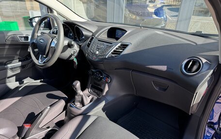 Ford Fiesta, 2015 год, 950 000 рублей, 5 фотография