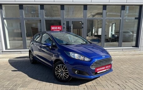 Ford Fiesta, 2015 год, 950 000 рублей, 3 фотография