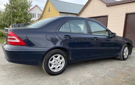 Mercedes-Benz C-Класс, 2003 год, 690 000 рублей, 2 фотография