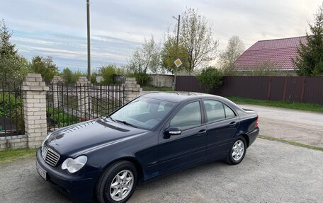 Mercedes-Benz C-Класс, 2003 год, 690 000 рублей, 12 фотография