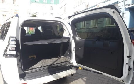 Toyota Land Cruiser Prado 150 рестайлинг 2, 2021 год, 6 590 000 рублей, 12 фотография