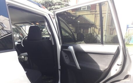 Toyota Land Cruiser Prado 150 рестайлинг 2, 2021 год, 6 590 000 рублей, 13 фотография