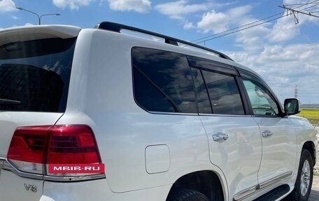 Toyota Land Cruiser 200, 2016 год, 5 990 000 рублей, 3 фотография
