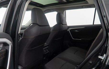 Toyota RAV4, 2024 год, 5 850 000 рублей, 12 фотография