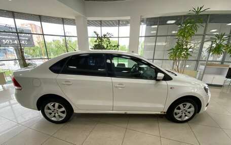 Volkswagen Polo VI (EU Market), 2011 год, 700 000 рублей, 4 фотография