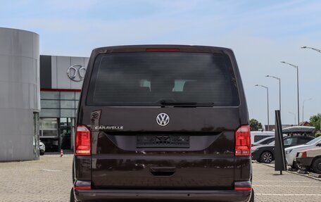 Volkswagen Caravelle T6 рестайлинг, 2018 год, 2 695 000 рублей, 5 фотография