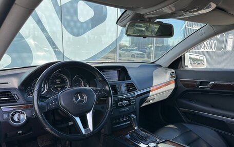Mercedes-Benz E-Класс, 2013 год, 1 550 000 рублей, 2 фотография