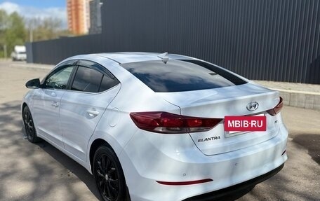 Hyundai Elantra VI рестайлинг, 2018 год, 1 600 000 рублей, 3 фотография