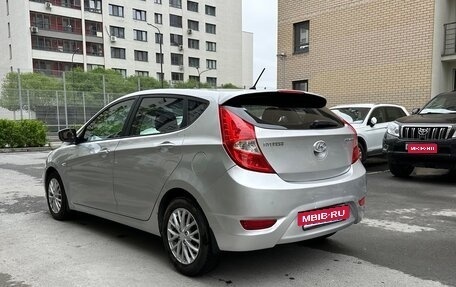 Hyundai Solaris II рестайлинг, 2013 год, 800 000 рублей, 7 фотография