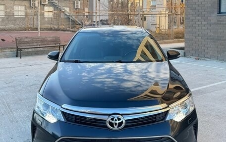 Toyota Camry, 2016 год, 2 200 000 рублей, 2 фотография