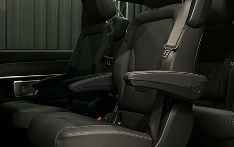 Mercedes-Benz V-Класс, 2024 год, 14 300 000 рублей, 8 фотография