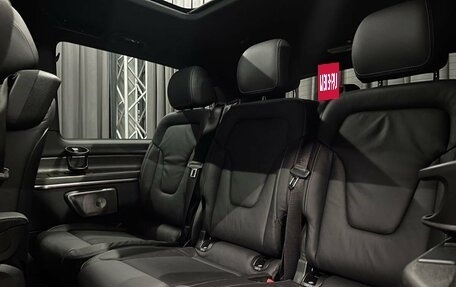 Mercedes-Benz V-Класс, 2024 год, 14 300 000 рублей, 15 фотография