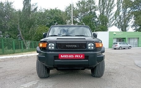 Toyota FJ Cruiser, 2012 год, 4 800 000 рублей, 4 фотография
