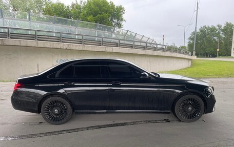 Mercedes-Benz E-Класс, 2019 год, 3 299 000 рублей, 2 фотография