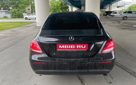 Mercedes-Benz E-Класс, 2019 год, 3 299 000 рублей, 4 фотография
