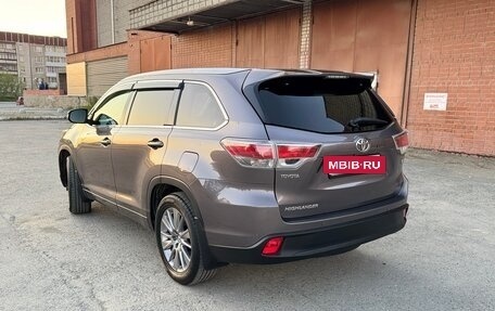 Toyota Highlander III, 2014 год, 3 200 000 рублей, 9 фотография