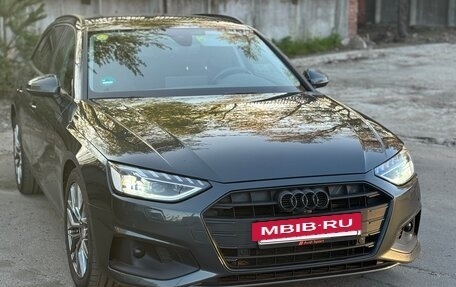 Audi A4, 2019 год, 3 050 000 рублей, 4 фотография
