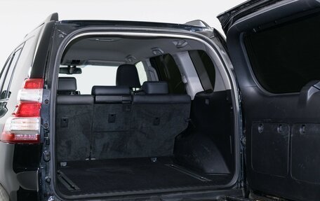 Toyota Land Cruiser Prado 150 рестайлинг 2, 2016 год, 3 890 000 рублей, 9 фотография