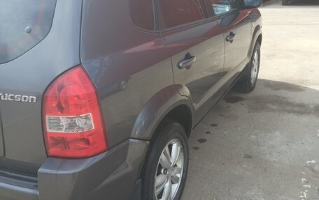 Hyundai Tucson III, 2008 год, 970 000 рублей, 3 фотография