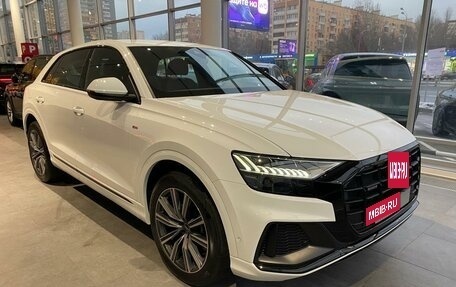 Audi Q8 I, 2022 год, 13 000 000 рублей, 3 фотография