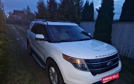 Ford Explorer VI, 2014 год, 1 750 000 рублей, 2 фотография