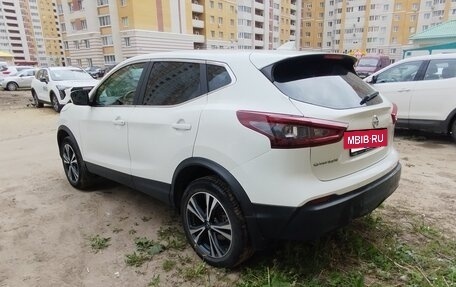 Nissan Qashqai, 2022 год, 2 250 000 рублей, 2 фотография