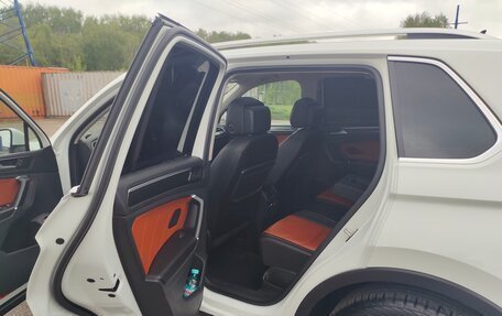 Volkswagen Tiguan II, 2018 год, 2 650 000 рублей, 15 фотография