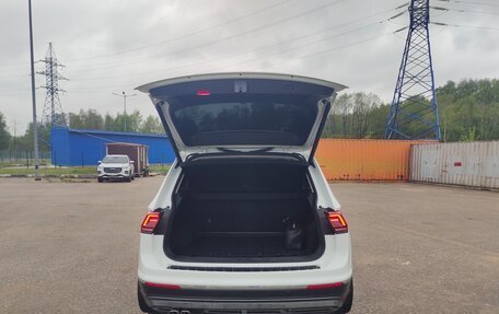 Volkswagen Tiguan II, 2018 год, 2 650 000 рублей, 16 фотография