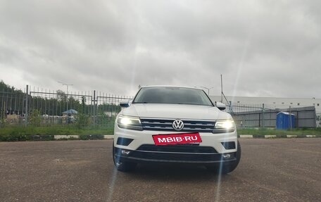 Volkswagen Tiguan II, 2018 год, 2 650 000 рублей, 4 фотография