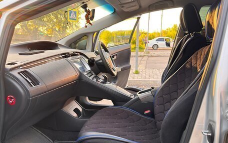 Toyota Prius, 2013 год, 1 299 000 рублей, 6 фотография