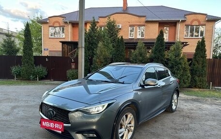 Infiniti QX30, 2016 год, 2 390 000 рублей, 3 фотография